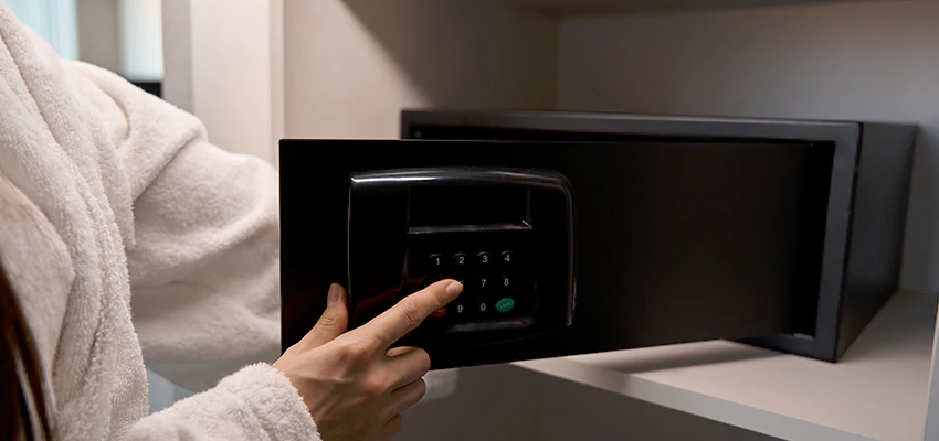 Safe Unlocking Service Company in Lancaster, California